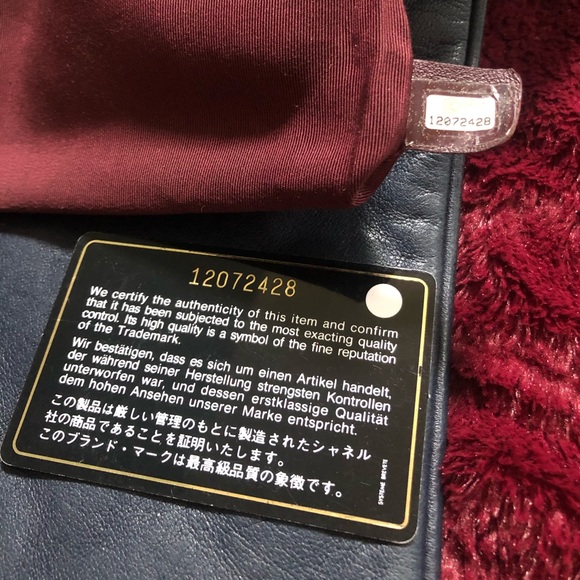 Authentic Vintage Chanel Handbag - Picture 6 of 8